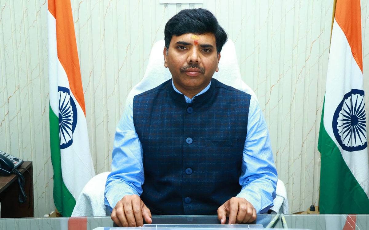 Nalgonda : అర్హుల‌కు అభివృద్ధి, సంక్షేమ ప‌థ‌కాలు అందించేందుకు కృషి : క‌లెక్ట‌ర్ బి.చంద్ర‌శేఖ‌ర్‌