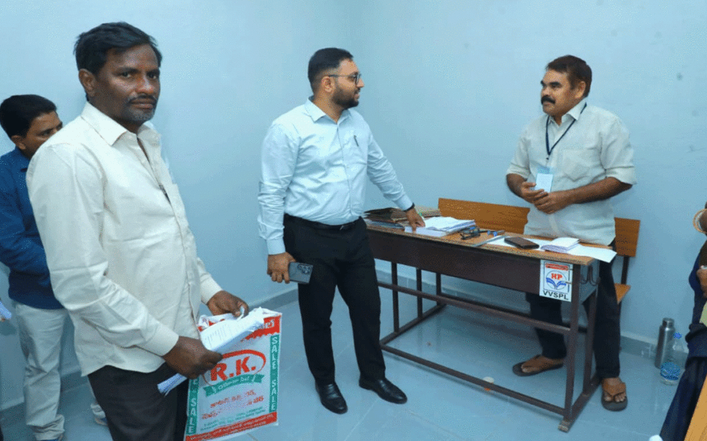 Suryapet : 'నామినేష‌న్ ప్ర‌క్రియ‌లో పొర‌పాట్లు జ‌ర‌గ‌కుండా జాగ్ర‌త్త‌లు తీసుకోవాలి'