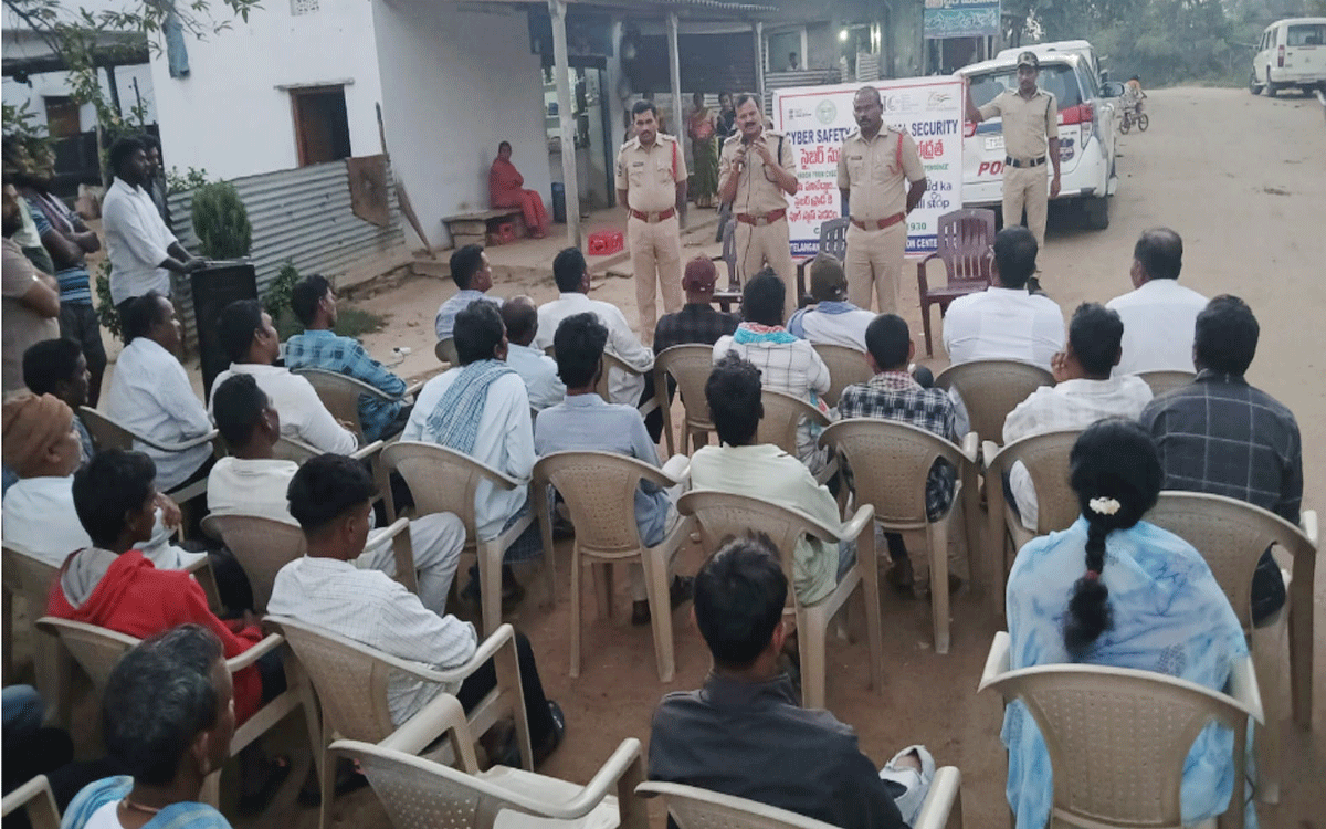 Tekulapally : ఎన్నికల ప్రశాంత‌త‌కు స‌హ‌క‌రించాలి : ఇల్లెందు డీఎస్పీ చంద్రభాను