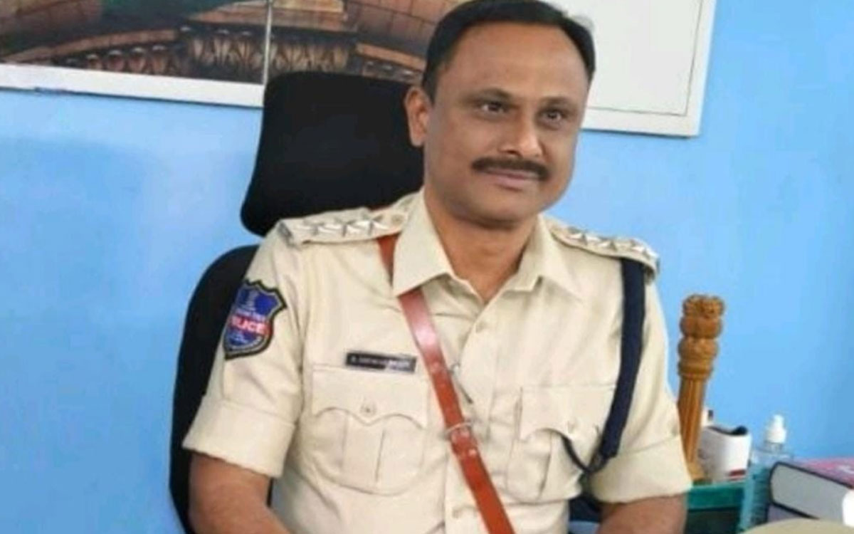 Kodada : 21న జ‌రిగే జాతీయ మెగా లోక్ అదాలత్‌ను సద్వినియోగం చేసుకోవాలి : డీఎస్పీ శ్రీ‌నివాస్‌రెడ్డి