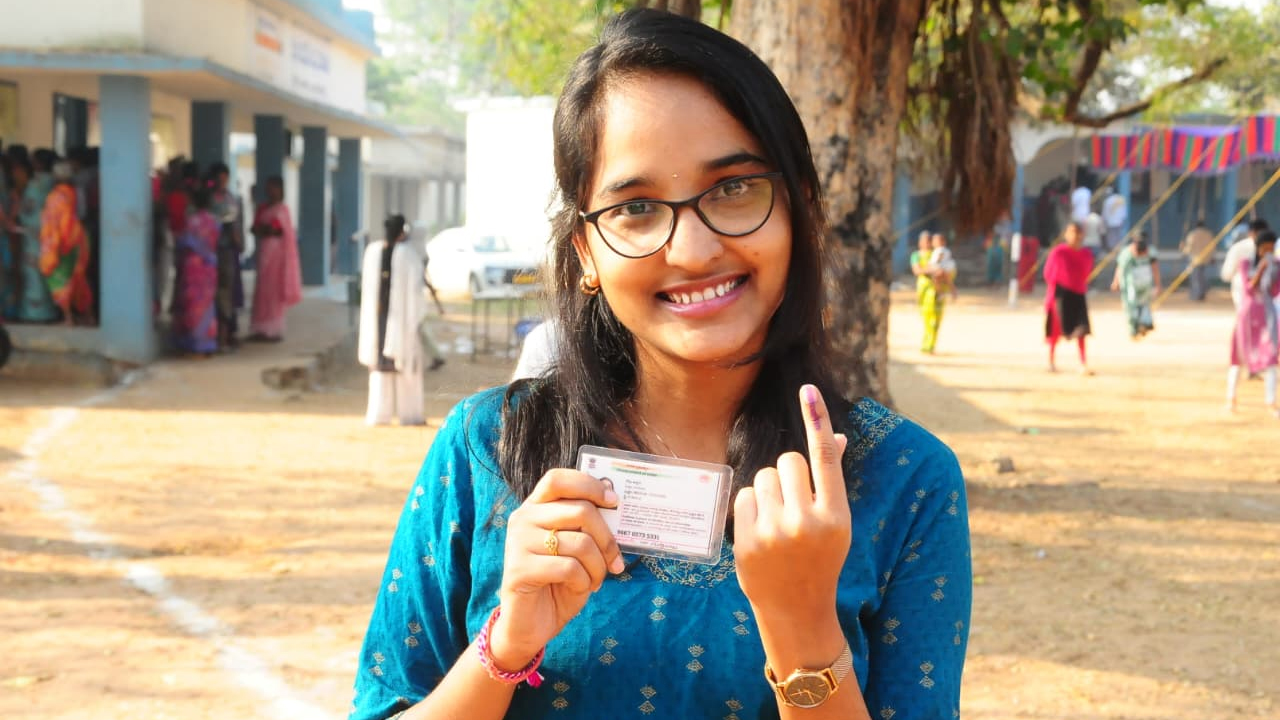 Panchayathi Elections | కొనసాగుతున్న రెండో విడత పంచాయతీ ఎన్నికల పోలింగ్‌