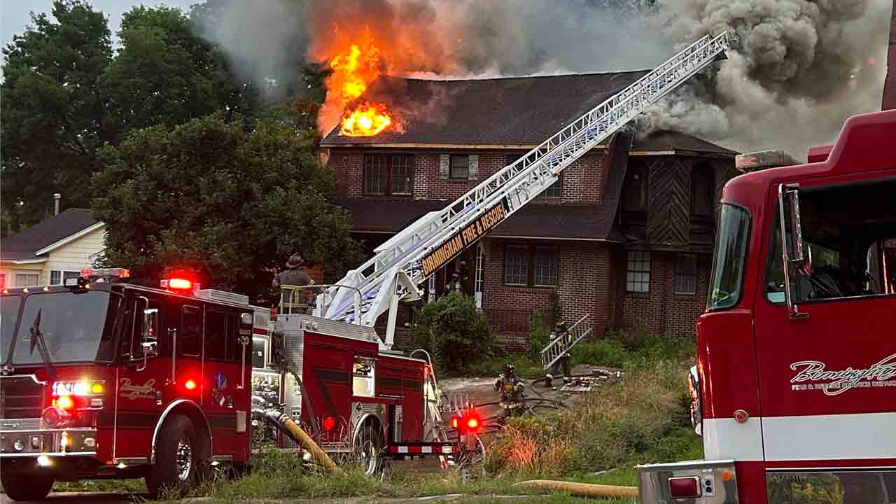 Fire Accident | బర్మింగ్‌హమ్‌లో అగ్నిప్రమాదం.. ఇద్దరు తెలుగు విద్యార్థులకు తీవ్ర గాయాలు..!