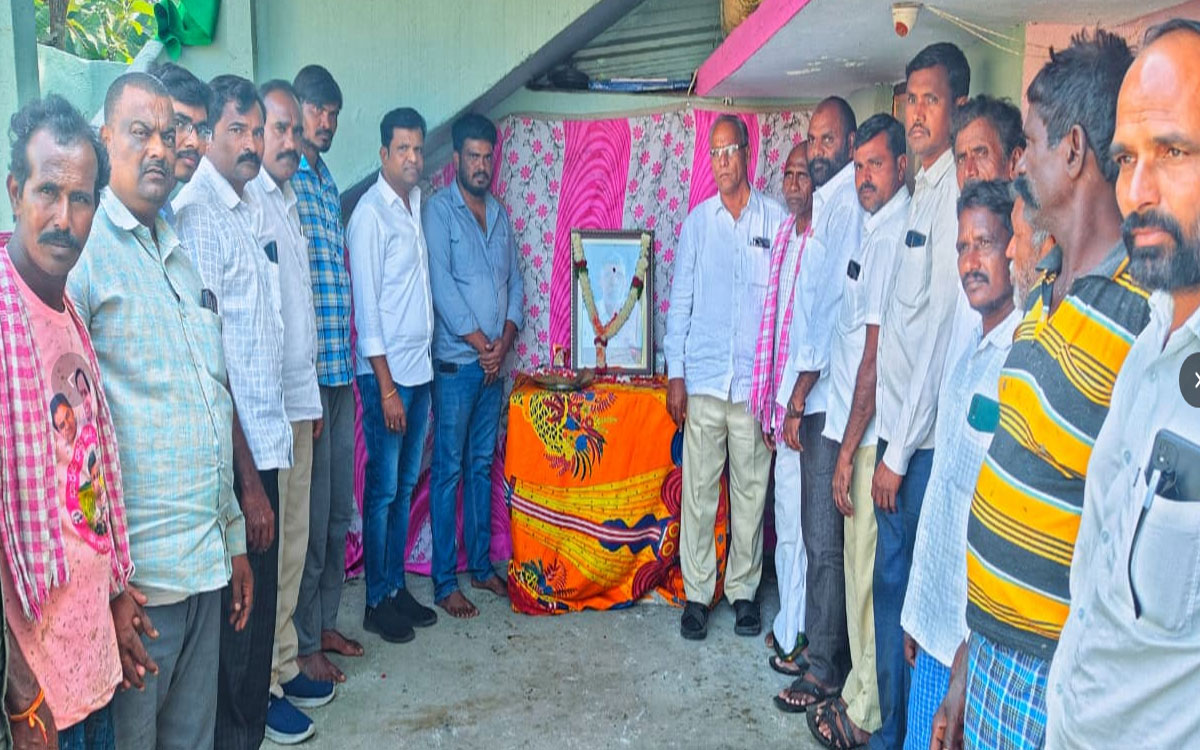 Thungathurthy : ప‌లు కుటుంబాలకు మాజీ ఎమ్మెల్యే గాదరి కిశోర్ ప‌రామ‌ర్శ