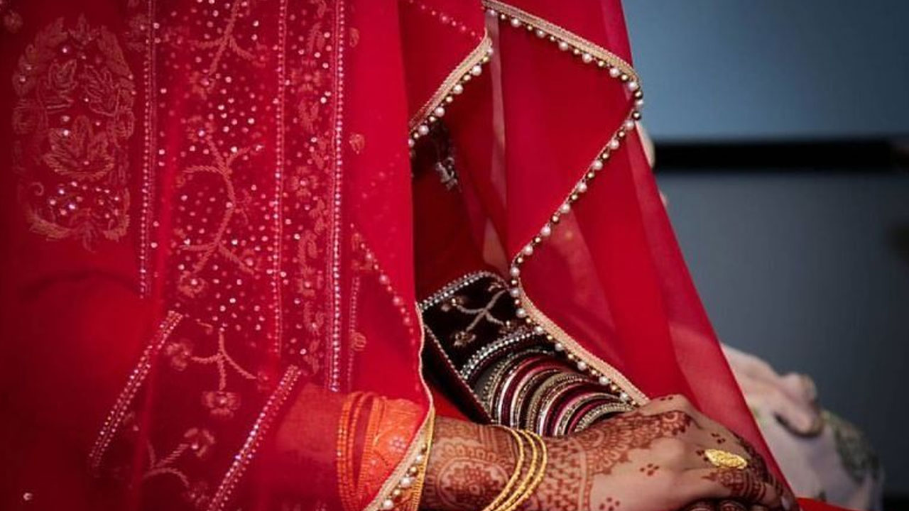 Divorce: తండ్రి కాలేడు.. పెళ్లైన 3 రోజుల‌కే విడాకులు కోరిన వ‌ధువు