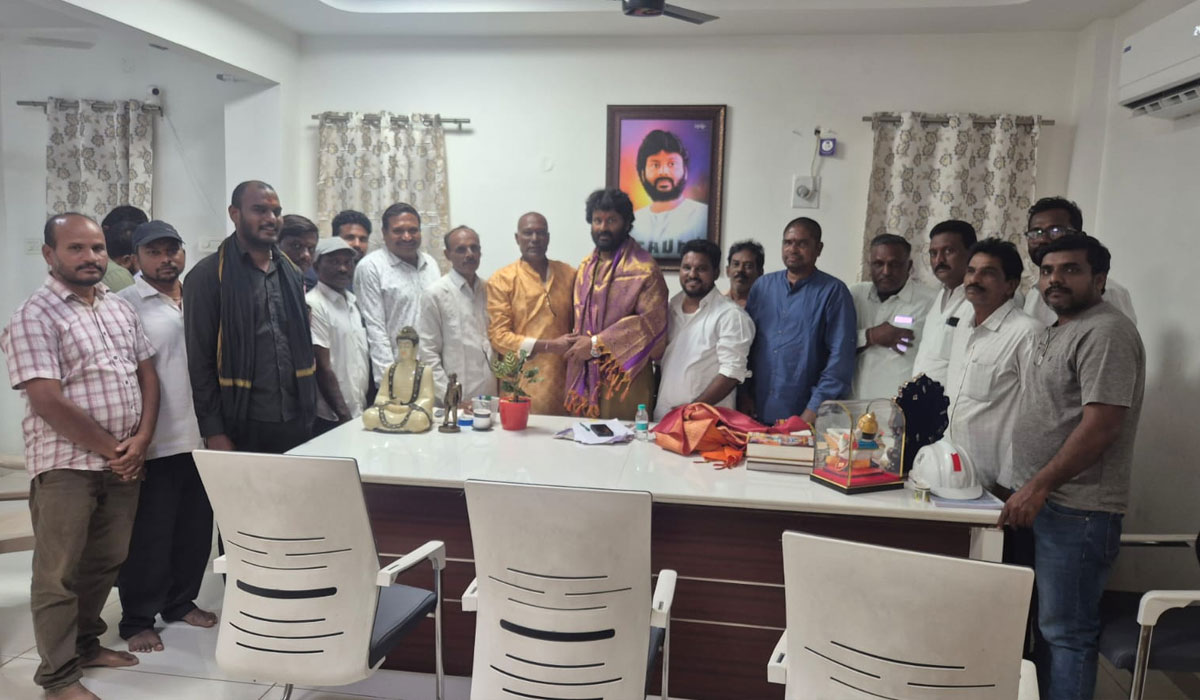 Ramagundam | లోకల్ కాంట్రాక్టర్లకే పనులు అప్పగించాలని రామగుండం ఎమ్మెల్యేకు కాంట్రాక్టర్ల వినతి