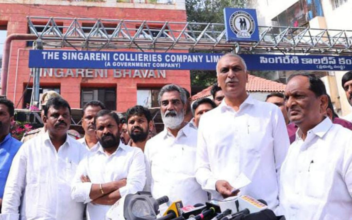 Ramavaram : సింగ‌రేణిలో మ‌రోసారి మెడిక‌ల్ బోర్డు నిర్వ‌హించాలి : మాజీ మంత్రి హరీశ్‌రావు