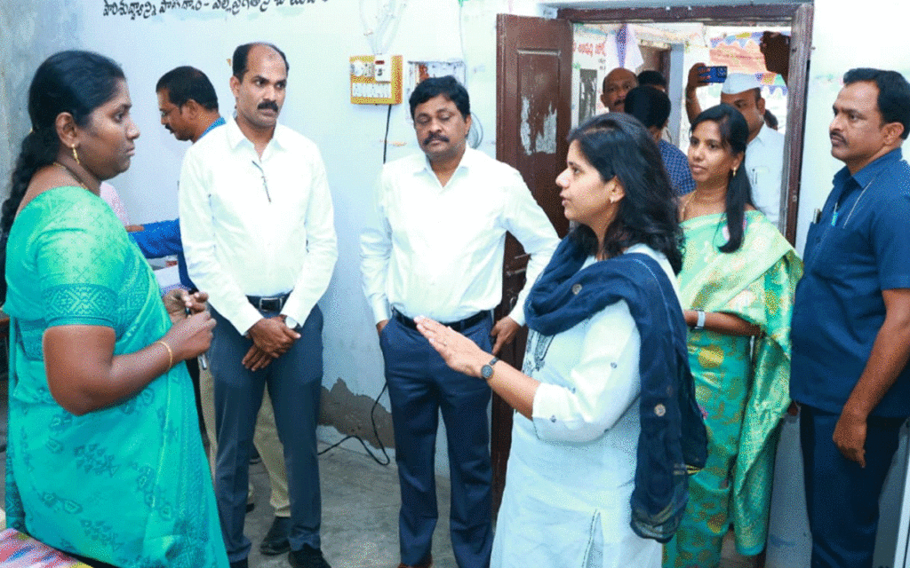 Kondamallepally : నామినేష‌న్ల స్వీక‌ర‌ణ పార‌ద‌ర్శ‌కంగా నిర్వ‌హించాలి : క‌లెక్ట‌ర్ ఇలా త్రిపాఠి