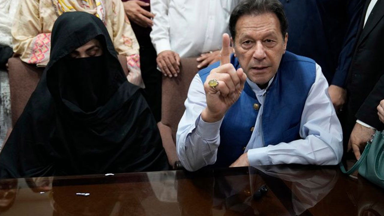 Imran Khan: ఇమ్రాన్ ఖాన్, ఆయ‌న‌ భార్యకు 17 ఏళ్ల జైలుశిక్ష‌