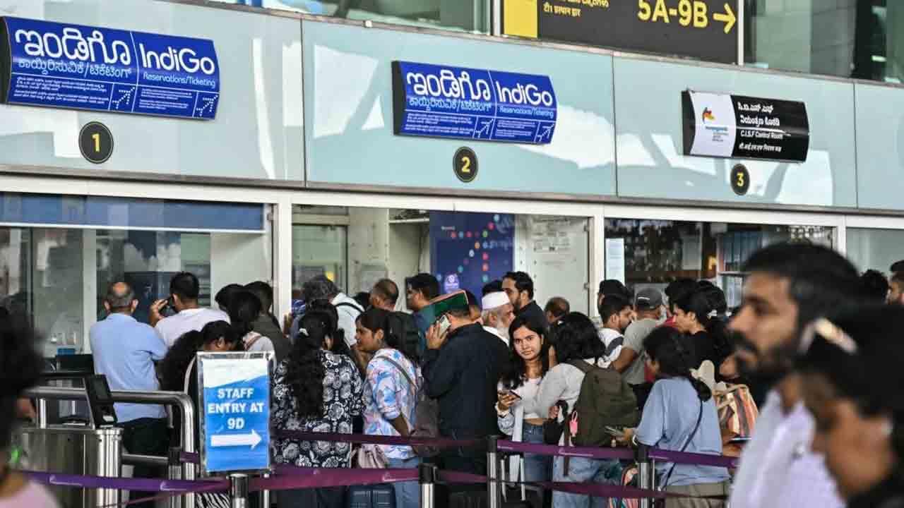 IndiGo | ఇండిగో సంక్షోభంపై అత్యున్నత స్థాయి విచారణకు ఆదేశం.. కంట్రోల్ రూమ్ ఏర్పాటు..!