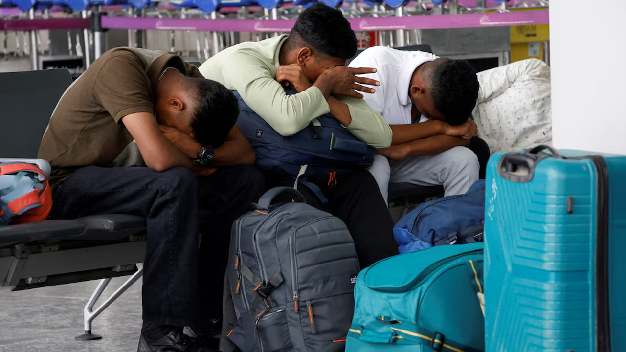 IndiGo | కొనసాగుతున్న ఇండిగో సంక్షోభం.. శంషాబాద్‌లో 69 విమానాలు రద్దు