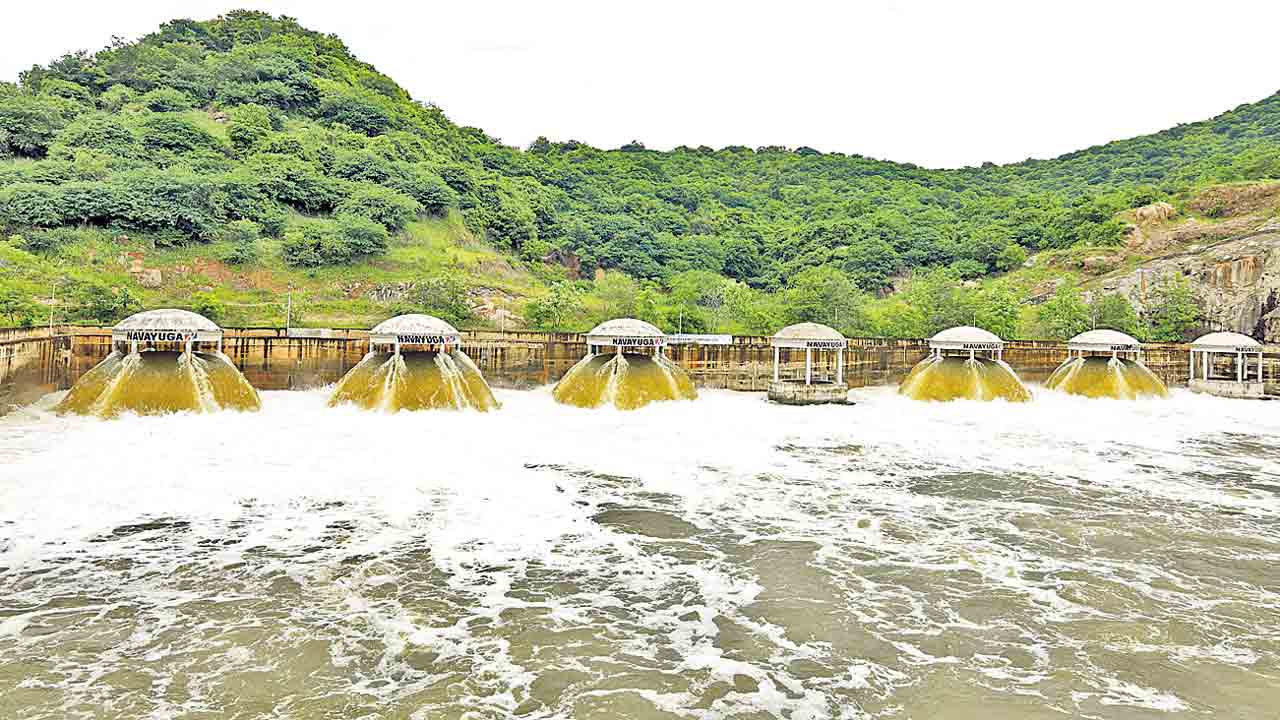 ఆగమైపోతున్న సాగునీటి రంగం