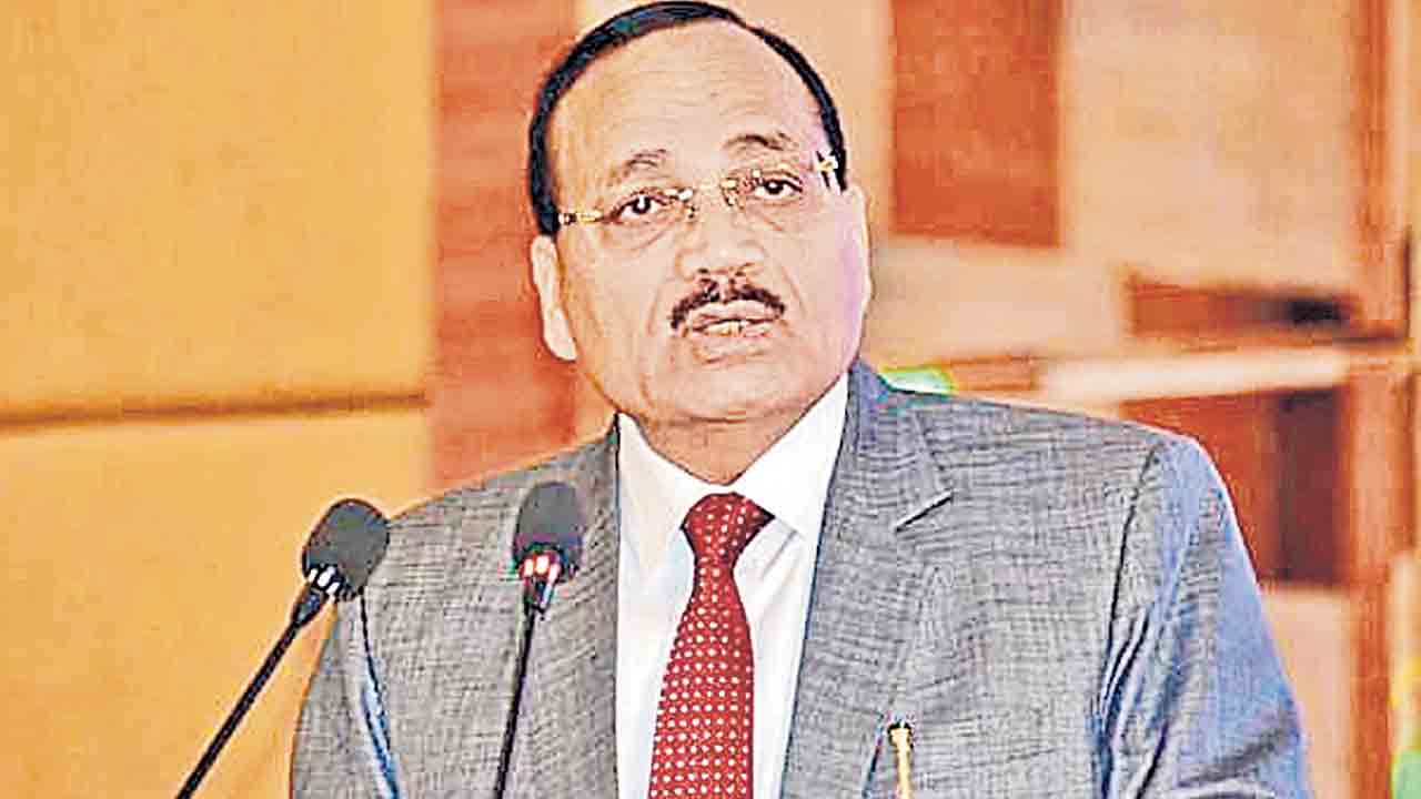 రిటైర్మెంట్‌కు ముందు సిక్సర్లు!.. జడ్జీల చివరి తీర్పులపై సుప్రీంకోర్టు ఆందోళన