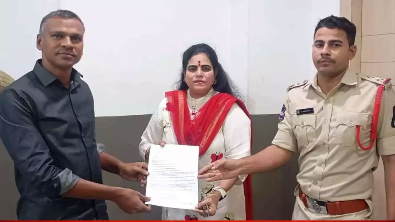 Anvesh | ప్రపంచ యాత్రికుడికి దెబ్బ మీద దెబ్బ‌.. ప్ర‌జ‌ల‌కి ఆ పని చేయాలంటూ పిలుపునిచ్చిన క‌రాటే క‌ళ్యాణి