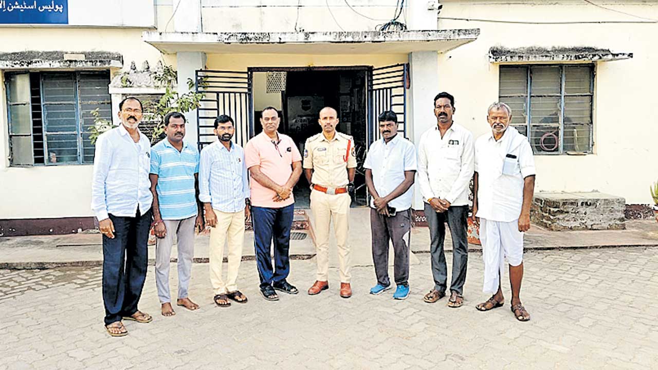 మాజీ సర్పంచుల గోస తీరేదెన్నడు?