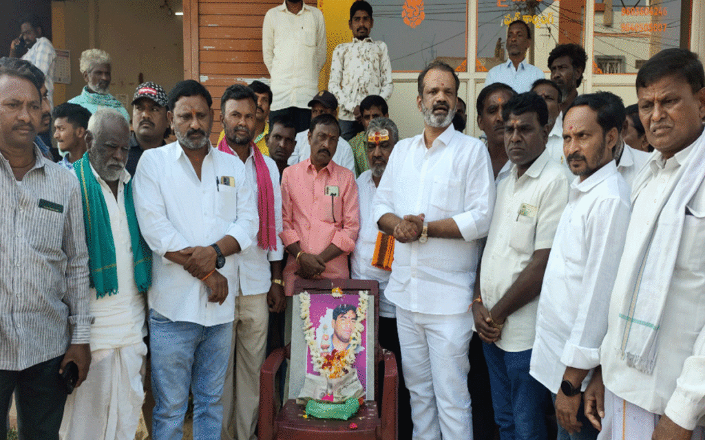 Kubeer : శ్రీకాంతాచారి ప్రాణ త్యాగం చిరస్మరణీయం : డాక్టర్ కిరణ్ కొమ్రేవార్