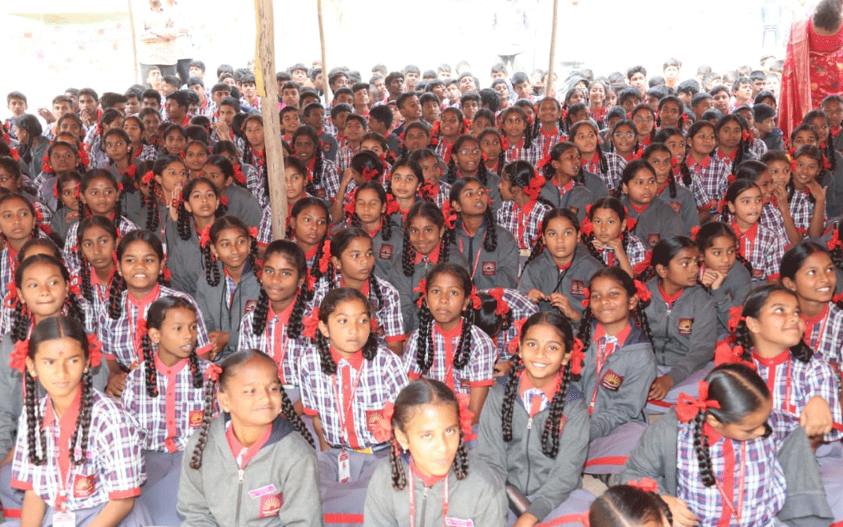 Karepally : నైపుణ్యతతో విజయాలు సొంతం : కలెక్టర్ అనుదీప్ దురిశెట్టి