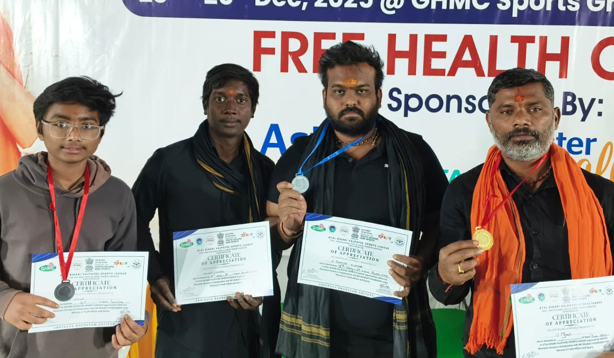 Powerlifting competition | పవర్ లిఫ్టింగ్ కాంపిటేషన్ లో కోరుట్ల యువకుల ప్రతిభ