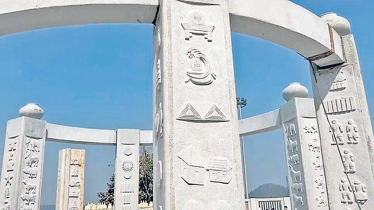 ‘మేడారం’ గుర్తుల్లో రాద్ధ్దాంతం!