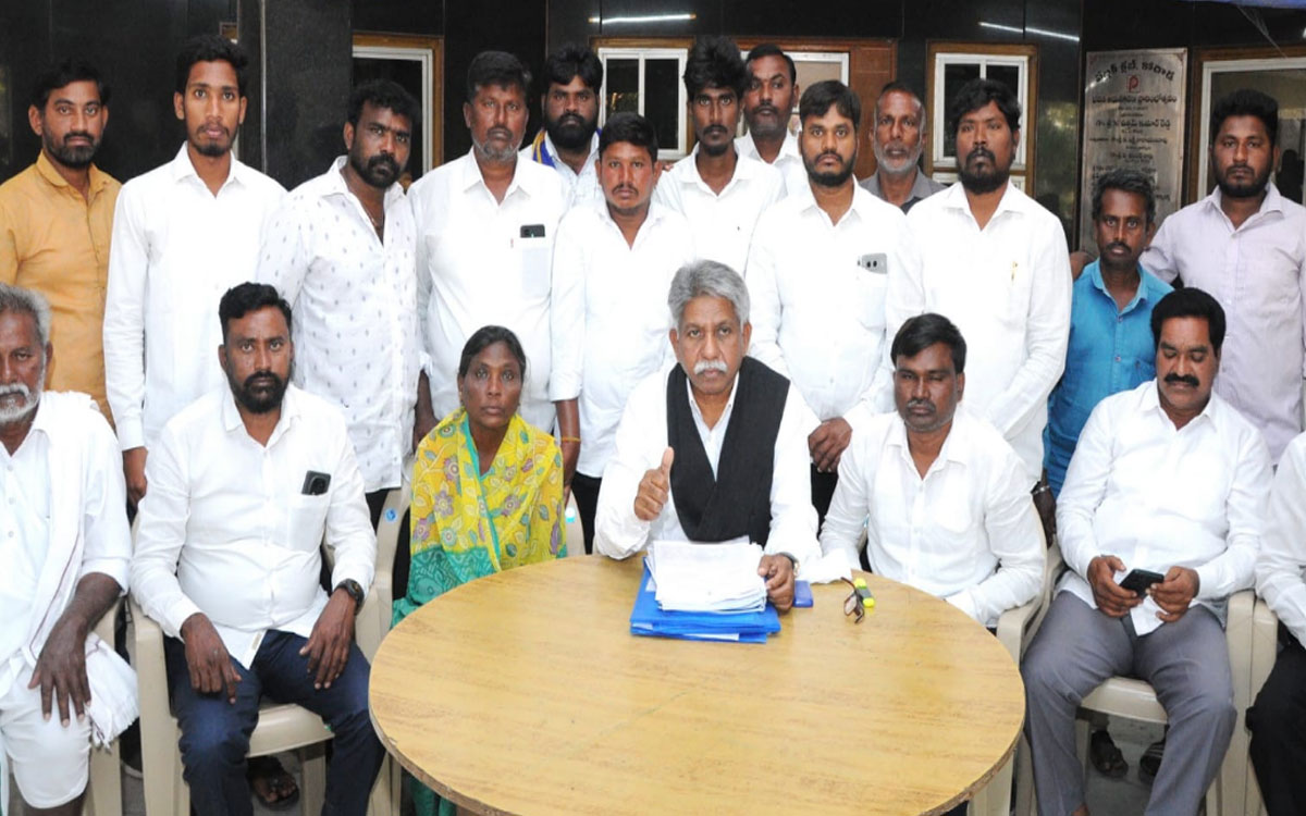 Kodada : ‘కర్ల రాజేశ్‌ లాకప్ డెత్ ప్రధాన నిందితుడు చిలుకూరు ఎస్ఐయే’