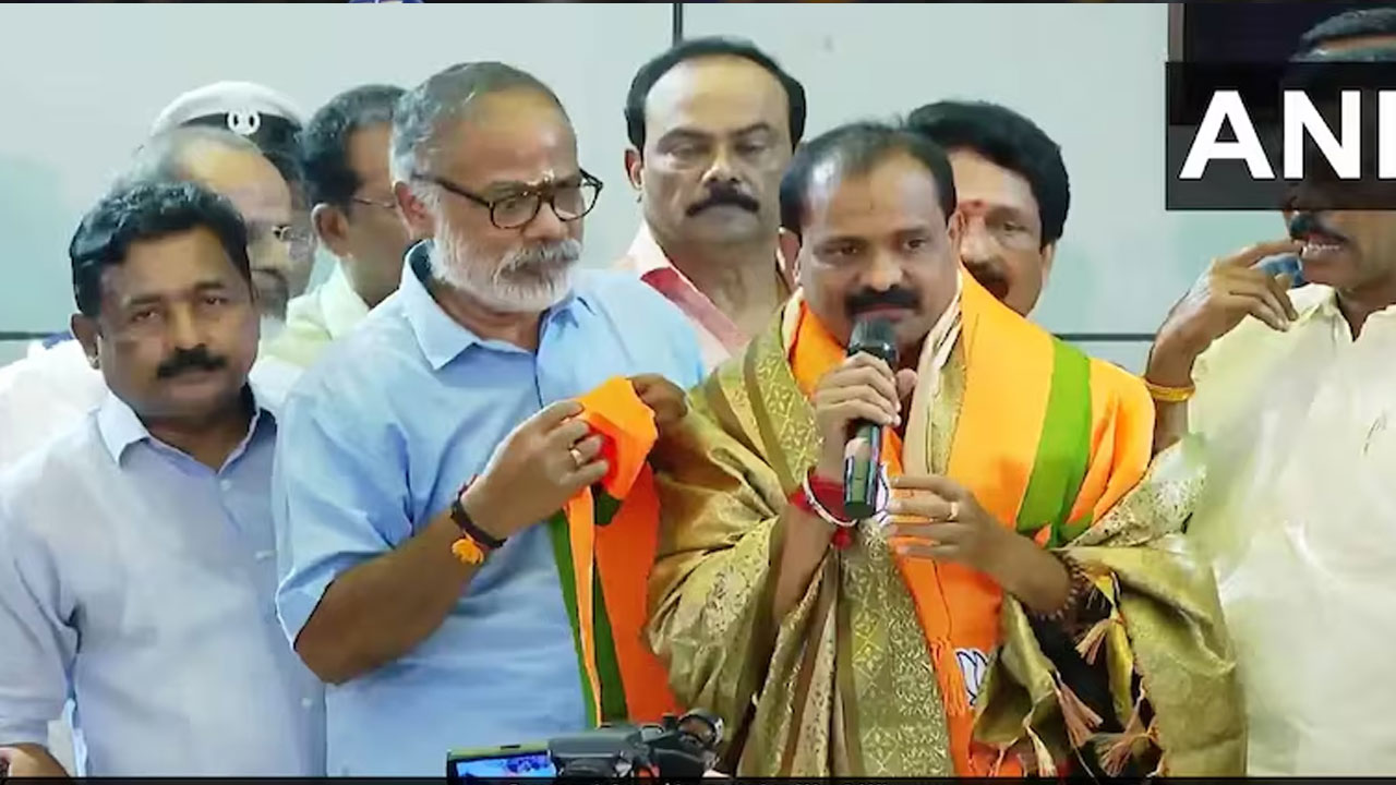 VV Rajesh: కేర‌ళ‌లో చరిత్ర సృష్టించిన బీజేపీ, తిరువ‌నంత‌పురం మేయ‌ర్‌గా వీవీ రాజేశ్