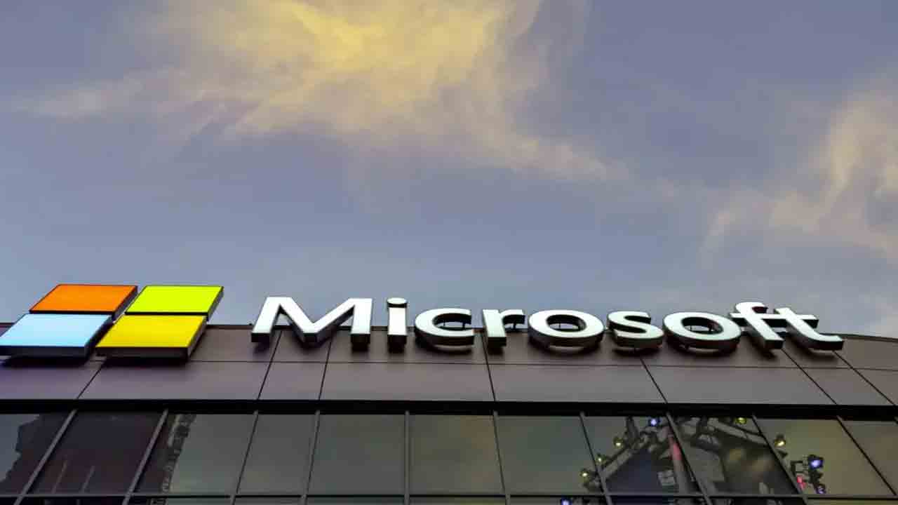 మైక్రోసాఫ్ట్‌ 1.58 లక్షల కోట్ల పెట్టుబడి