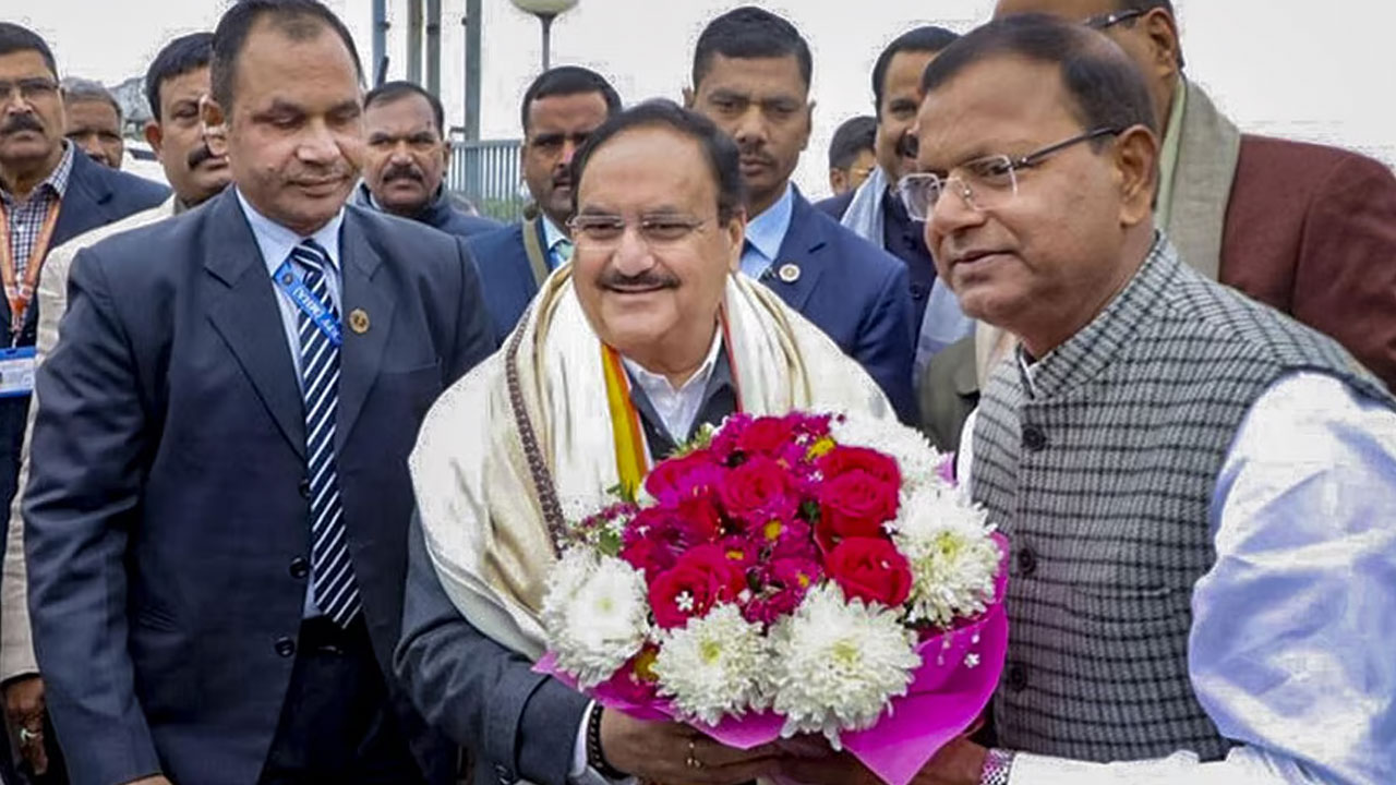 JP Nadda: డాక్ట‌ర్లు స్వేచ్ఛ‌గా విదేశాల‌కు వెళ్ల‌వ‌చ్చు.. కానీ భార‌త్‌ను నిందించ‌కండి: జేపీ న‌డ్డా