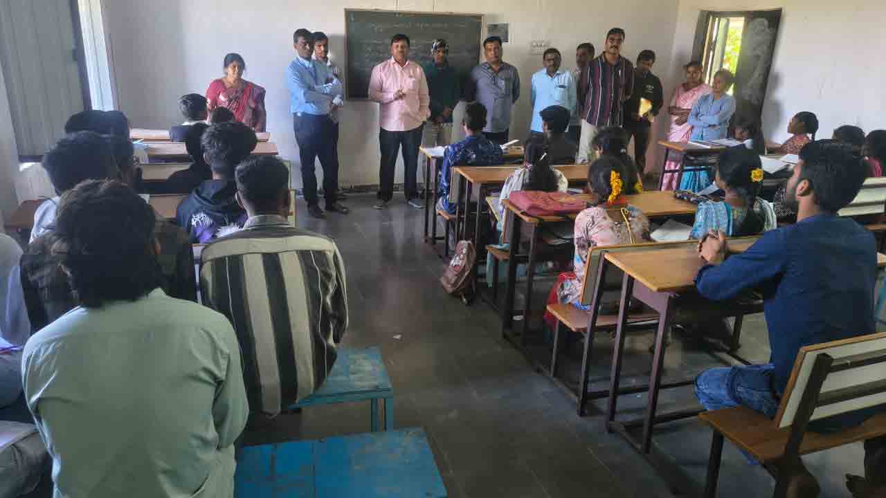 Narnoor | విద్యార్థులకు ప్రత్యేక తరగతులు నిర్వహించాలి : జాదవ్ గణేష్ కుమార్