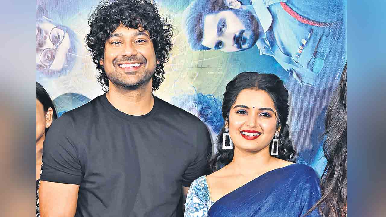 పక్కవారి జీవితంలోకి తొంగి చూస్తే?