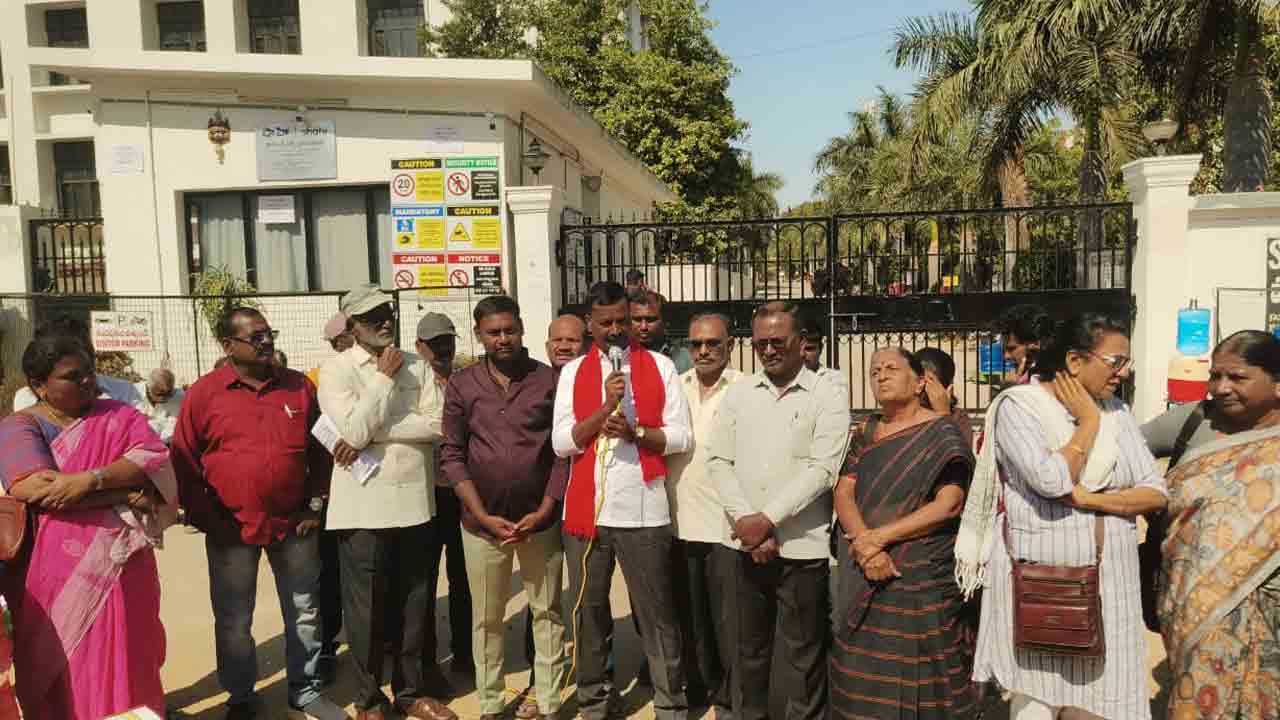 MLC Nellikanti Satyam | మహిళా కార్మికుల సమస్యలు వెంటనే పరిష్కరించాలి : ఎమ్మెల్సీ నెల్లికంటి సత్యం