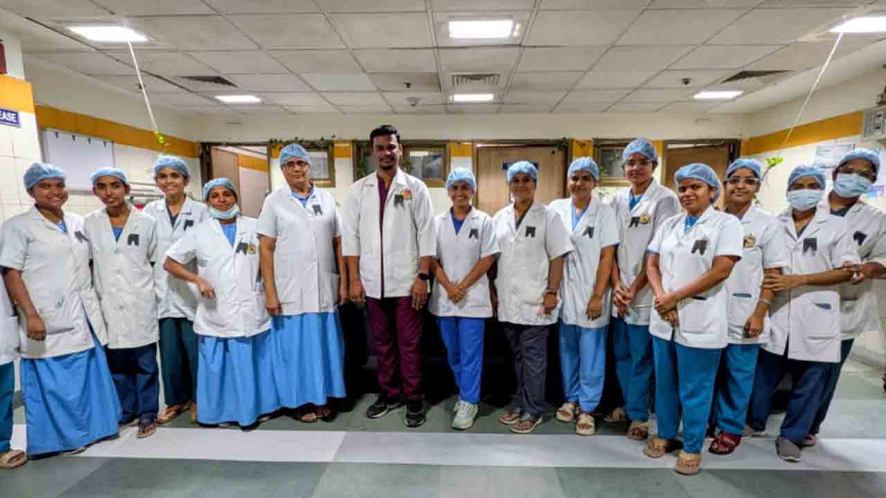 NIMS | నిమ్స్‌లో నల్లబ్యాడ్జీలతో విధులకు హాజరైన నర్సింగ్‌ సిబ్బంది