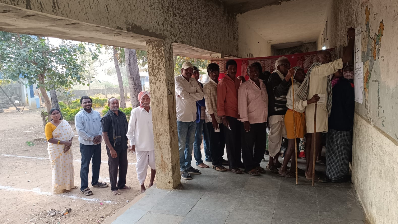 Bhoodan Pochampally | ఒక్కో ఓటుకు రూ.10వేలు?.. భూదాన్‌ పోచంపల్లిలో భారీగా డబ్బు వెదజల్లుతున్న సర్పంచ్‌ అభ్యర్థులు?