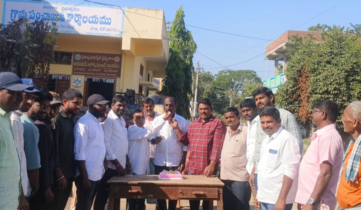 Veenavanka | పోతిరెడ్డిపల్లిలో ఘనంగా బీఆర్‌ఎస్‌ సీనియర్‌ నాయకుడు పరి­పాటి జన్మ­దిన వేడు­కలు