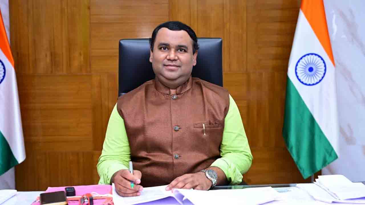 Medak | మూడో విడతలో 100 శాతం ఓటింగ్‌ లక్ష్యం.. అందరూ ఓటు హక్కును వినియోగించుకోండి..!