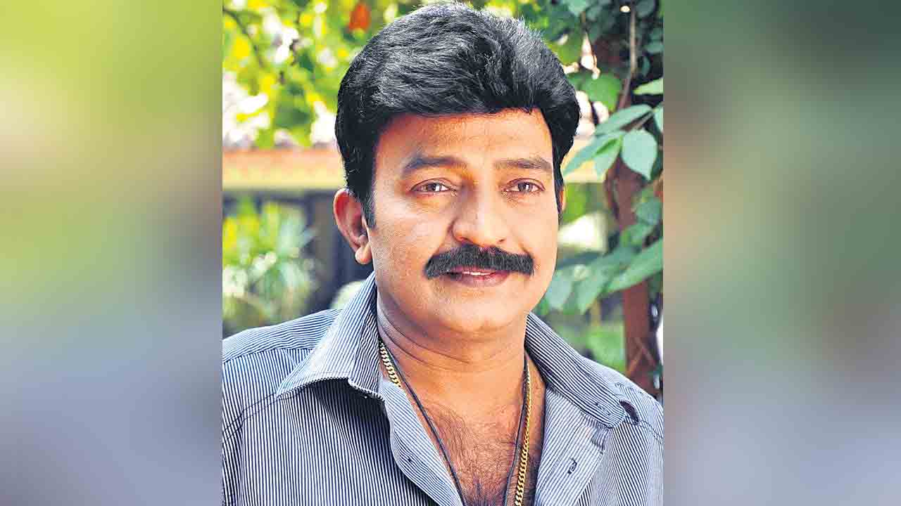 హీరో రాజశేఖర్‌ కాలికి సర్జరీ