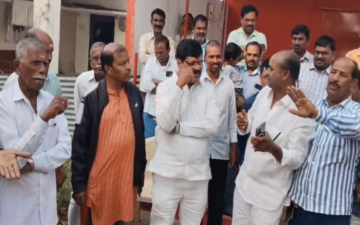 Chandur : చేనేత కార్మికులు అధైర్య ప‌డొద్దు : వల్లకాటి రాజ్‌కుమార్