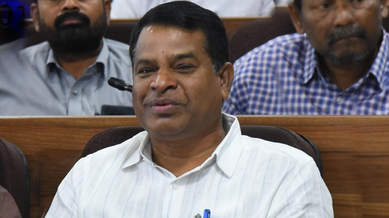 ACB Raids | రంగారెడ్డి జిల్లా ల్యాండ్ రికార్డ్స్‌ ఏడి శ్రీనివాస్ నివాసంలో ఏసీబీ సోదాలు