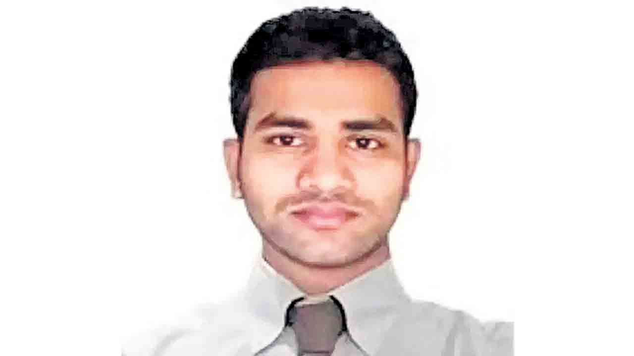 ఐబొమ్మ రవిని పోలీసు కస్టడీ కోరుతూ..రివిజన్‌ పిటిషన్‌ తీర్పు నేటికి వాయిదా