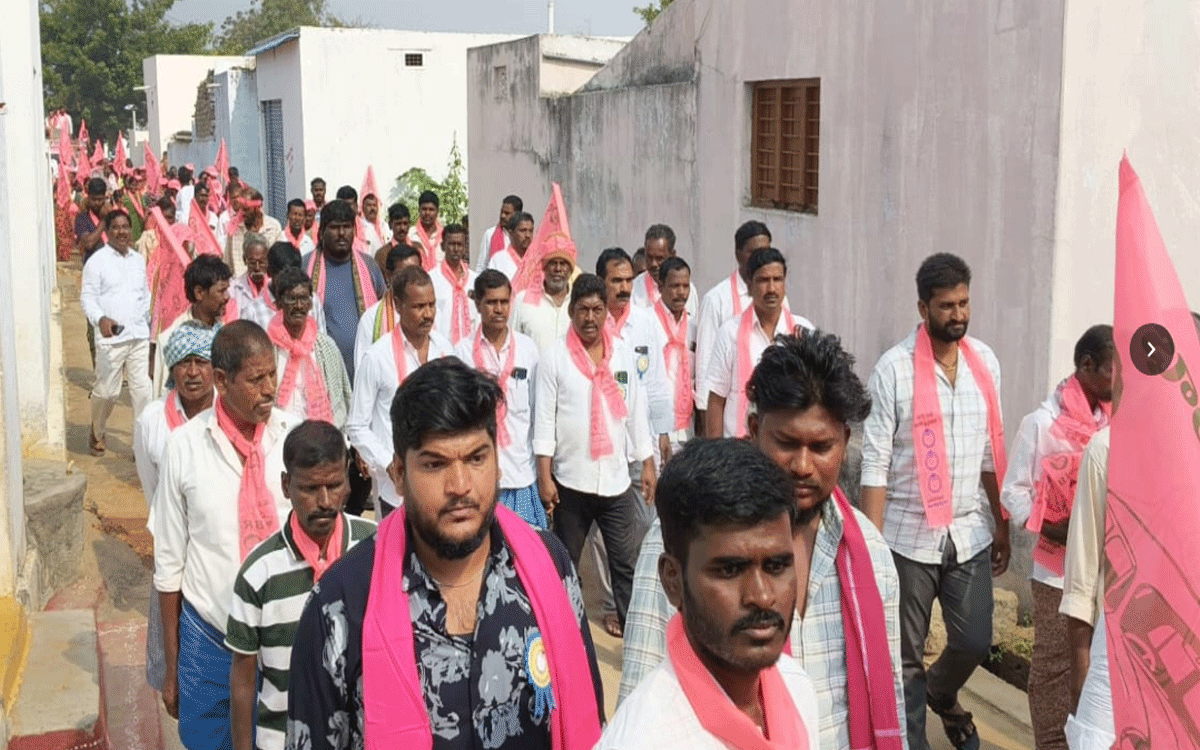 Devarakonda Rural : కాంగ్రెస్ ప్రభుత్వంలో మంటగలిసిన గ్రామాల ఆత్మగౌరవం : మాజీ ఎమ్మెల్యే రవీంద్రకుమార్