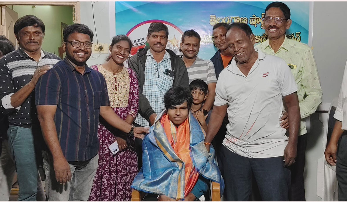 Godavarikhani | రవి సుమన్‌కు అభినందనల వెల్లువ.. తెలంగాణ షార్ట్ ఫిలీం ప్రొడ్యూసర్స్ వెల్ఫేర్  అసోసియేషన్ ఆత్మీయ సత్కారం