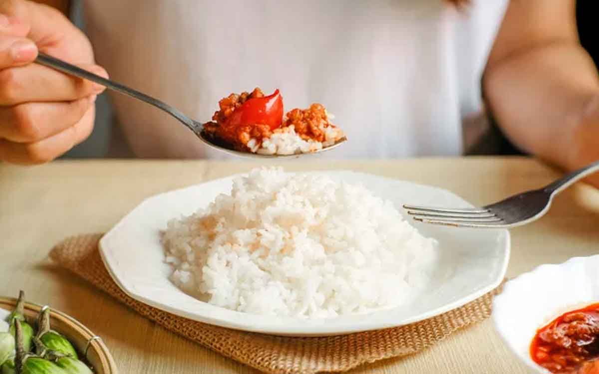 Rice And Weight Loss | అధిక బ‌రువును త‌గ్గించుకోవాలంటే అన్నం తిన‌డం పూర్తిగా మానేయాలా..?