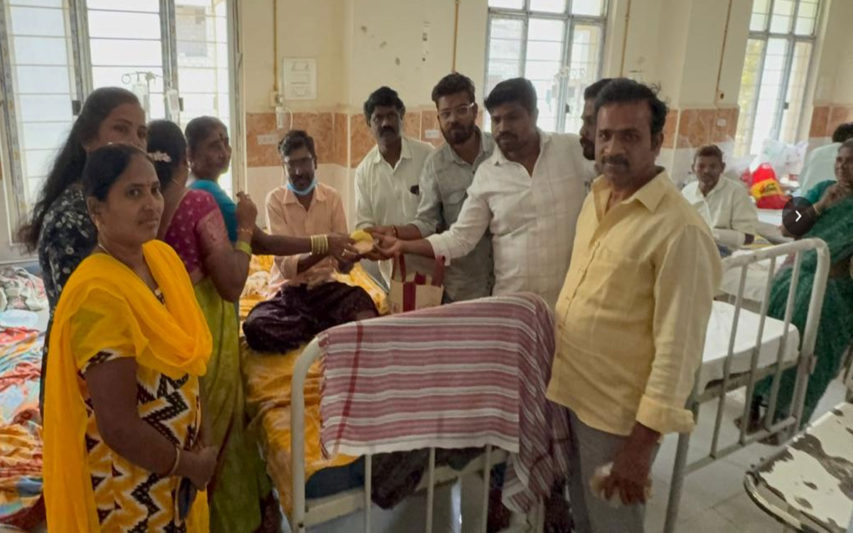 Suryapet : 'ఎస్ ఫౌండేషన్ సేవా కార్యక్రమాలతో పేదల కండ్లలో ఆనందం'