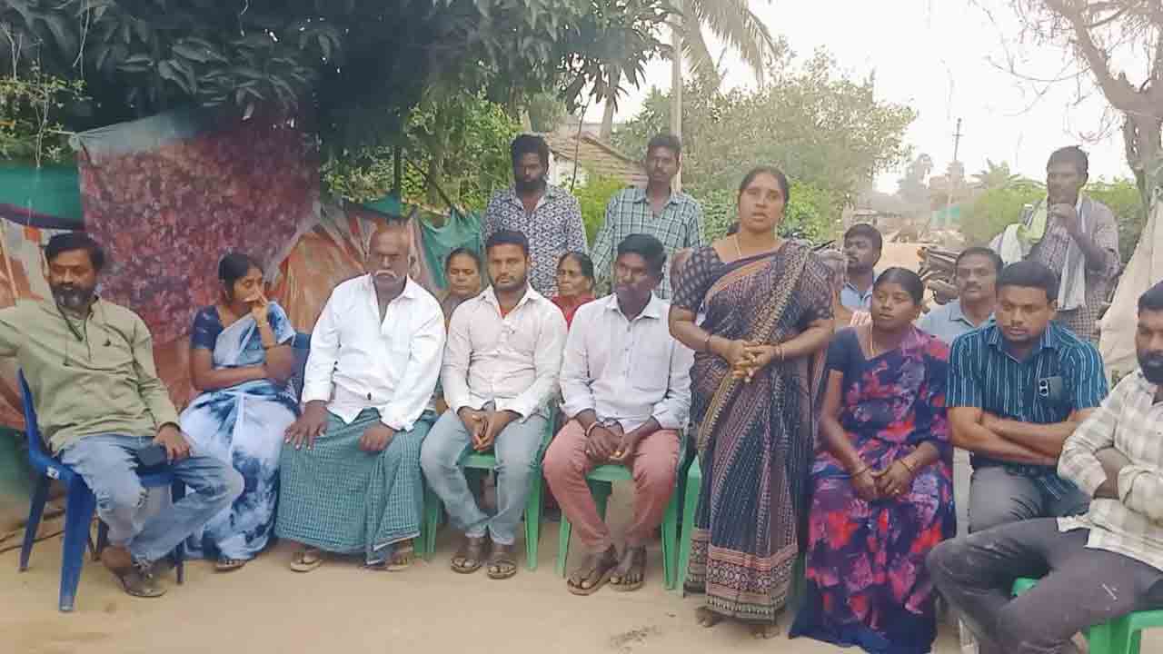 Penpahad | దళిత సర్పంచ్‌పై వివక్ష.. ఎత్తిపోతల లిఫ్ట్ మోటార్లు ఆఫ్ చేసిన కాంగ్రెస్ నాయకులు