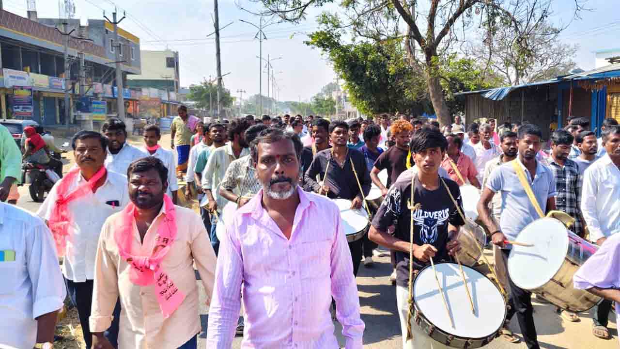 Shivavmpet | శివ్వంపేటలో చివరిరోజు ఉత్సహంగా నామినేషన్లు