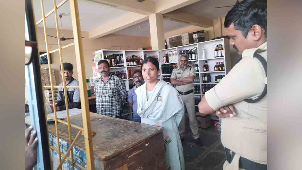 Karepalli | బెల్ట్ షాపులో మద్యం పట్టివేత.. కేసు నమోదు