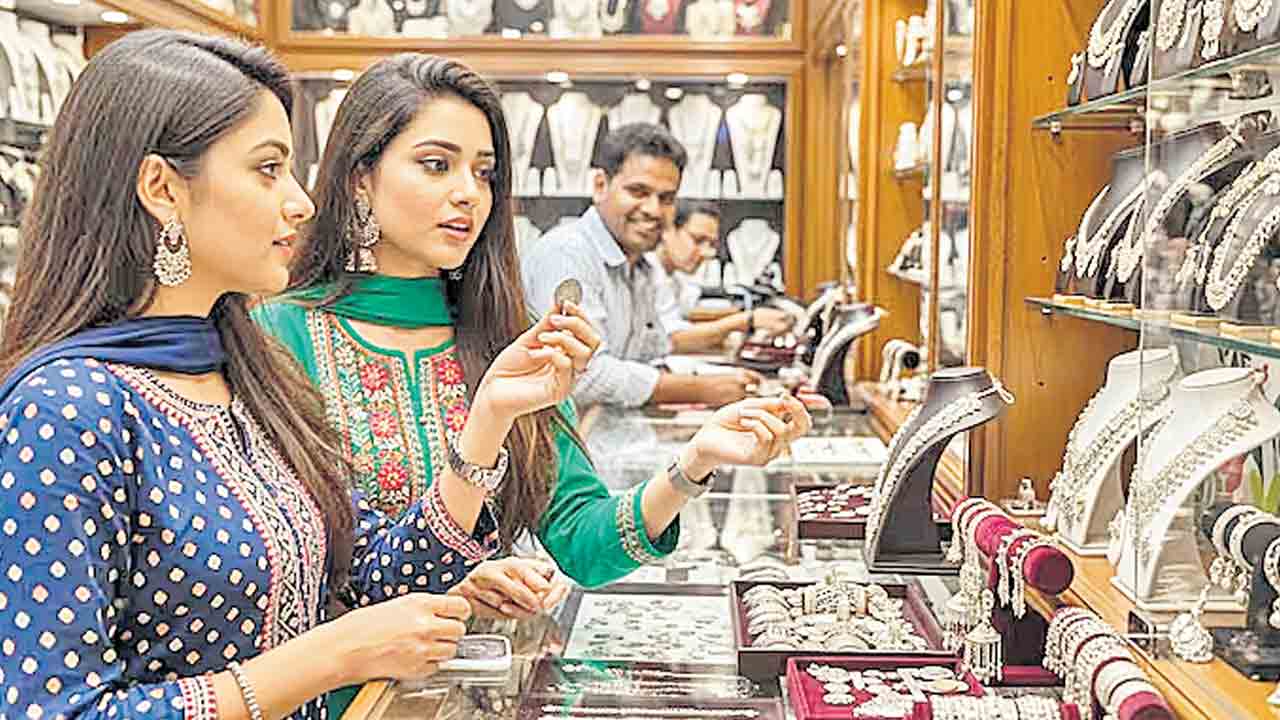 వెండికి తరగని డిమాండ్‌