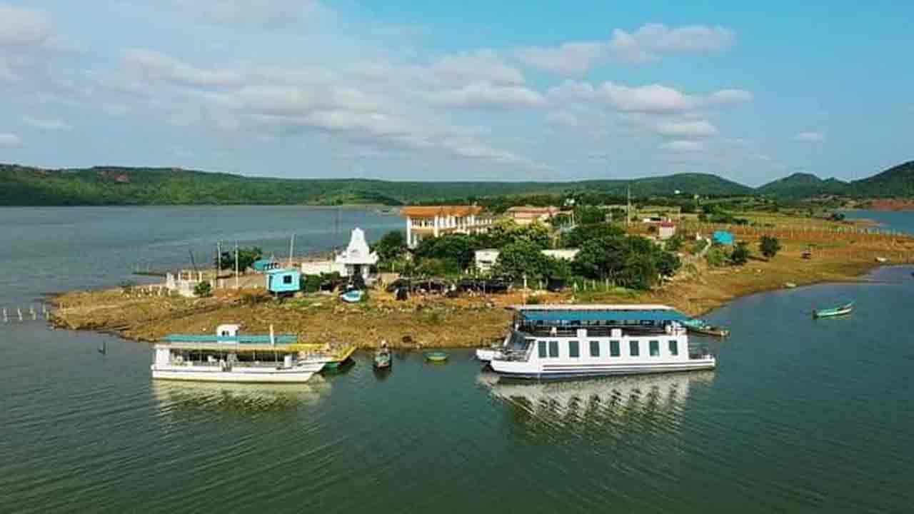 సోమశిలలో న్యూఇయర్ సెలబ్రేషన్స్‌పై ఆసక్తి.. 31st నైట్‌కు కృష్ణా నది తీరంలో ఏరులై పారనున్న మద్యం!