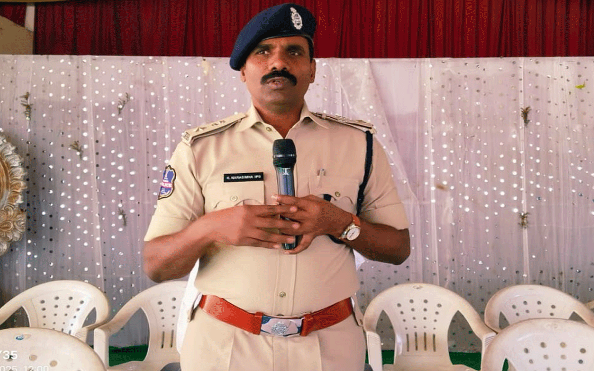 Suryapet Town : ఎన్నిక‌ల‌ విధుల పట్ల పోలీస్ సిబ్బంది అప్రమత్తంగా ఉండాలి : ఎస్పీ న‌ర‌సింహ‌