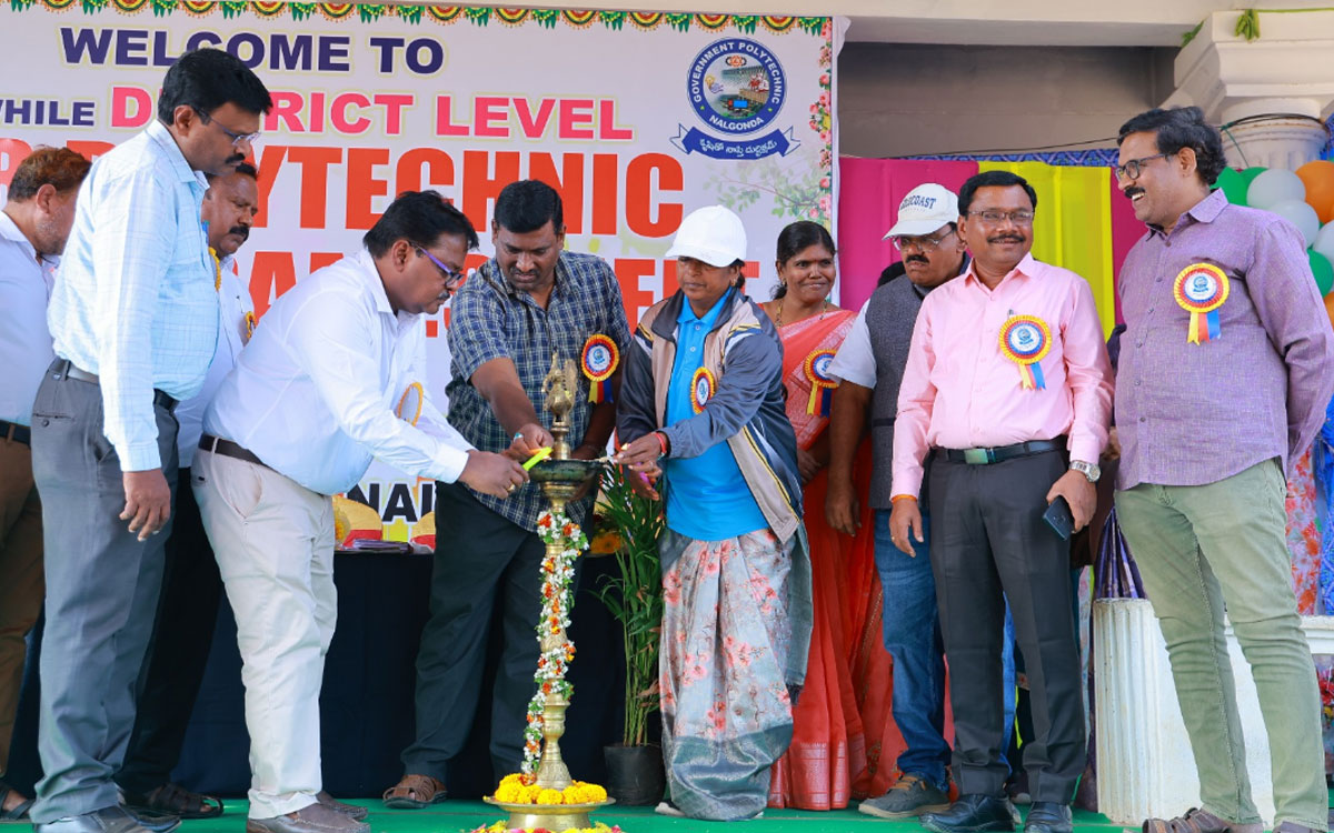 Ramagiri : ప్రభుత్వ పాలిటెక్నిక్ కళాశాలల స్పోర్ట్స్ అండ్ గేమ్స్ మీట్ ప్రారంభం