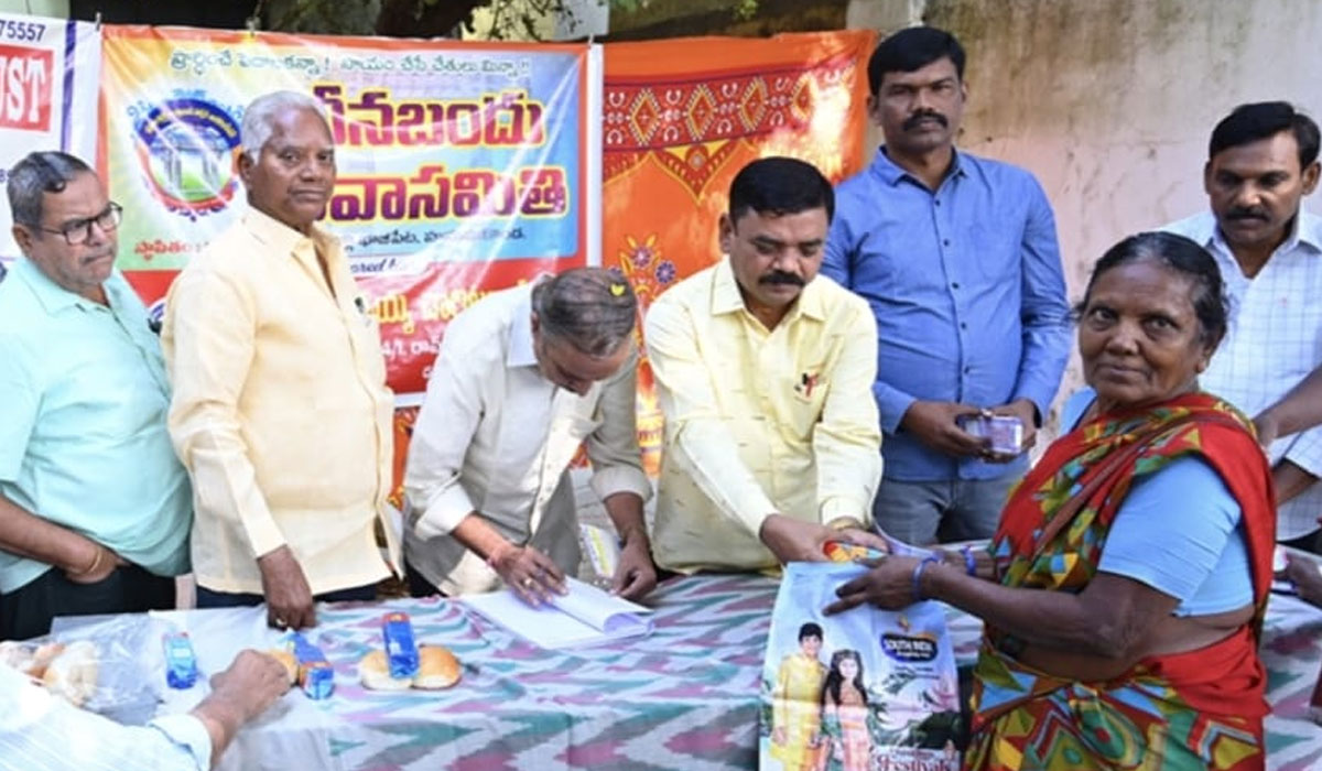 PN Trust | పేదలకు సేవ చేయడం సంతోషం.. పీఎన్ ట్రస్ట్ సభ్యుడు పుల్ల శ్రీనివాస్