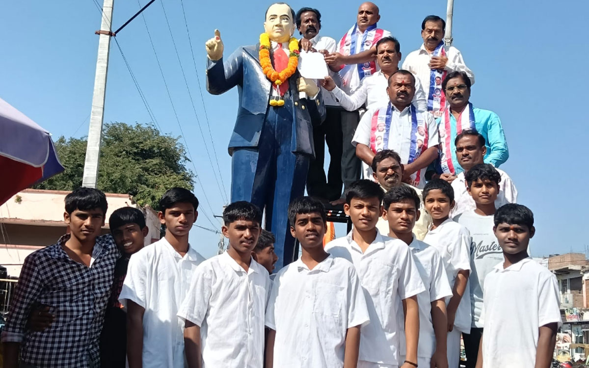 Devarakonda Rural : బీసీల‌కు 42 శాతం రిజర్వేషన్లు కల్పించాకే ఎన్నికలు జరపాలి : శ్రీనివాస్ గౌడ్